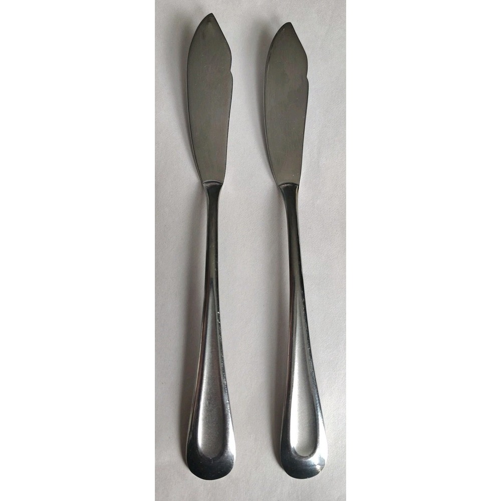 Oneida Sand Dune Satin Stainless Serving Butter Knife 2 Knives Vietnam 9-11 9-10